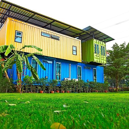 Wh Hostel Bangkok Dış mekan fotoğraf