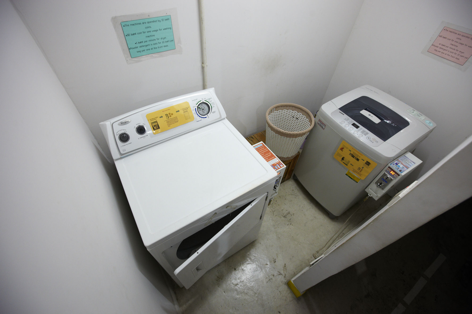Wh Hostel Bangkok Dış mekan fotoğraf