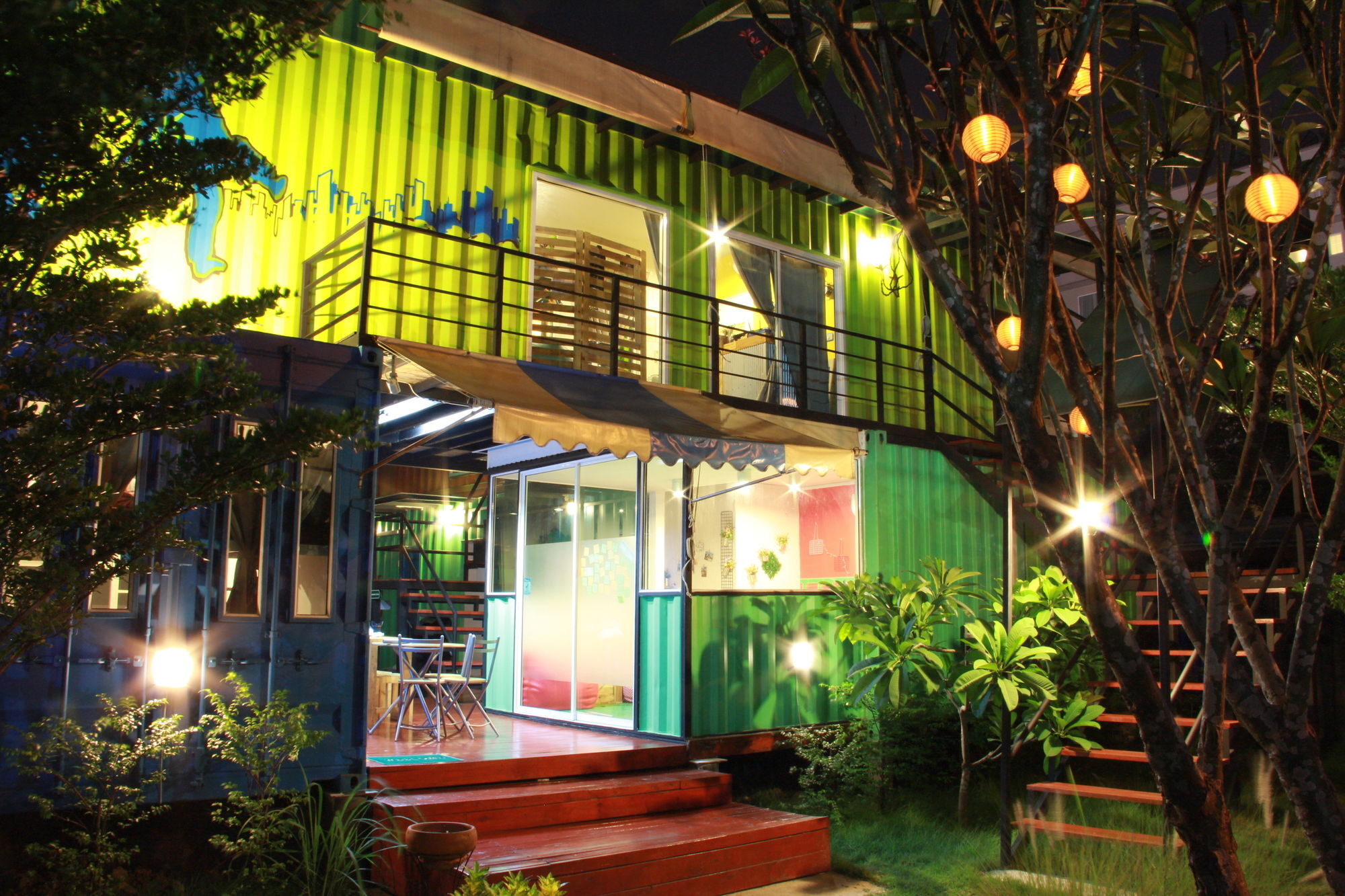 Wh Hostel Bangkok Dış mekan fotoğraf
