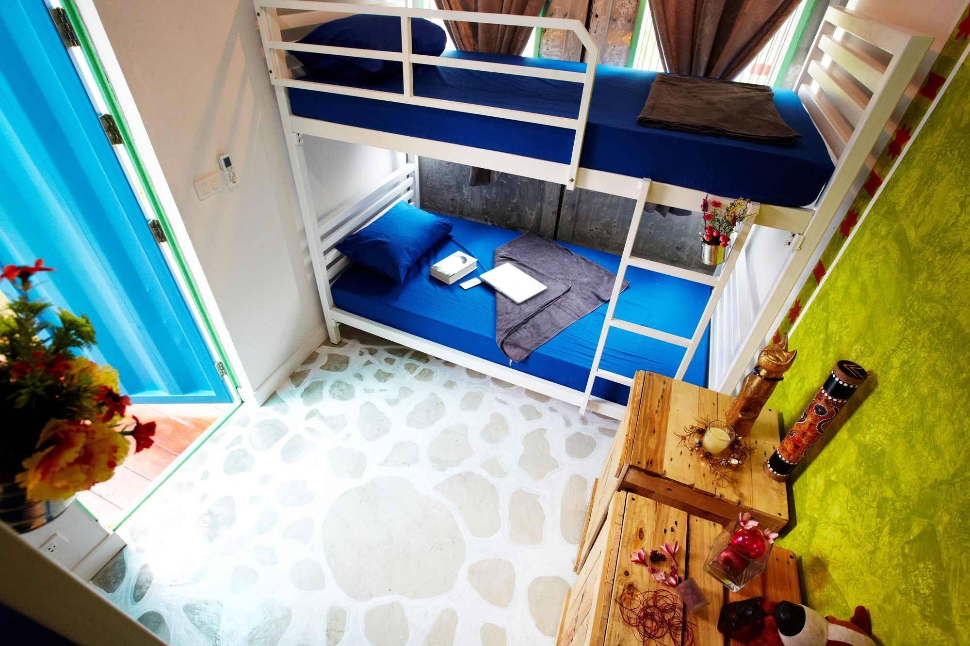 Wh Hostel Bangkok Dış mekan fotoğraf